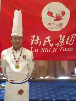 匠心传承 杭州厨师长郭荣华与欧凯集团的美食传奇